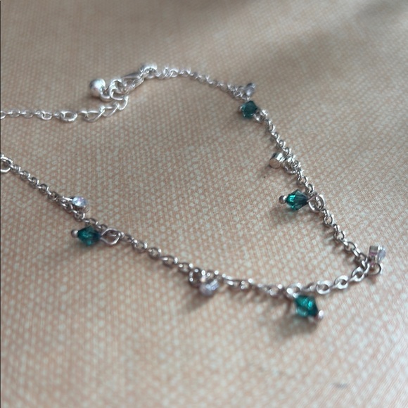 Vintage Avon 2008 Emerald Green Crystal Anklet Silver Dainty Adjustable NIB B13 - Picture 8 of 15